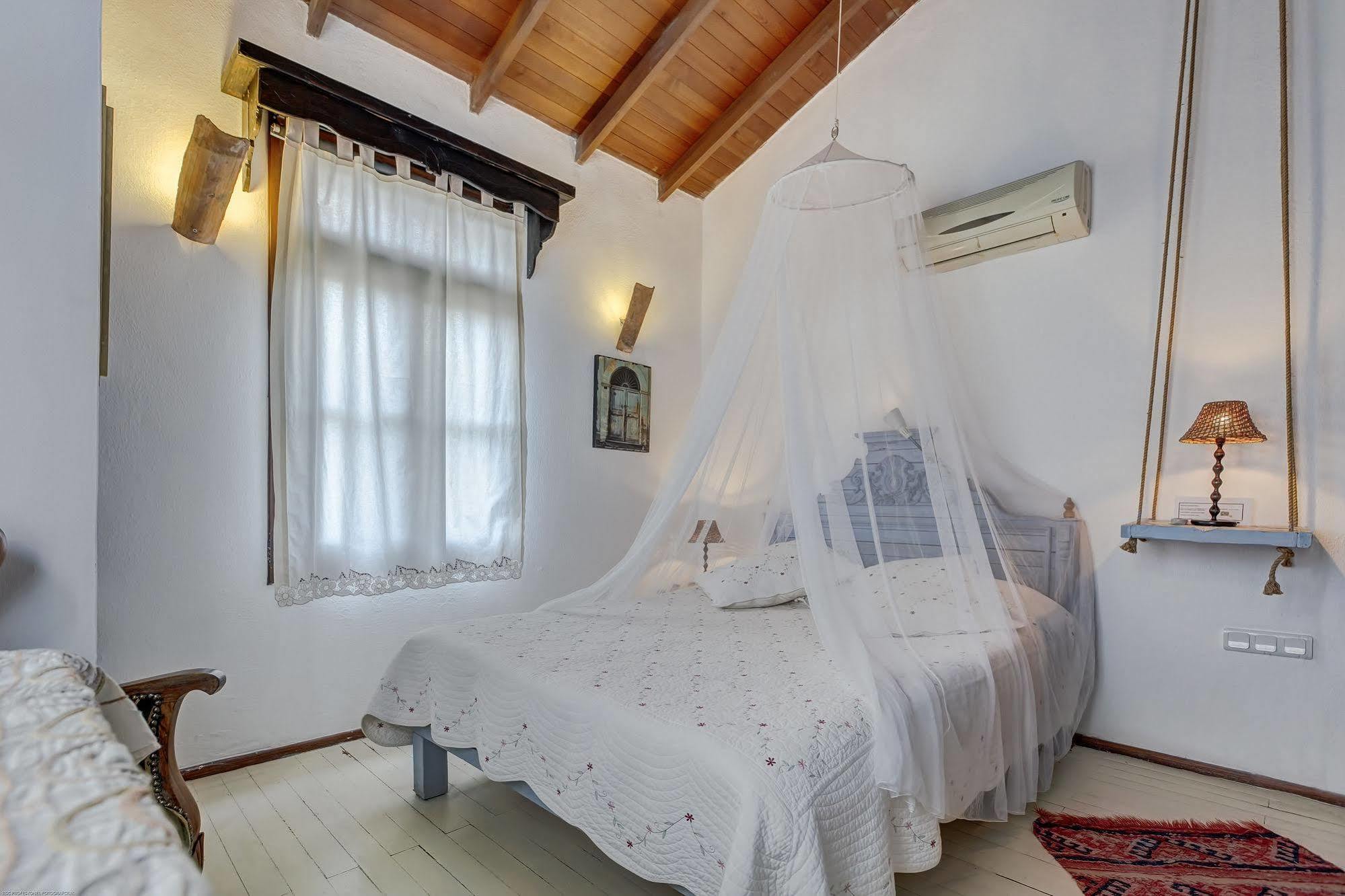 Retro Butik Otel (Adults Only) Cesme Exterior photo
