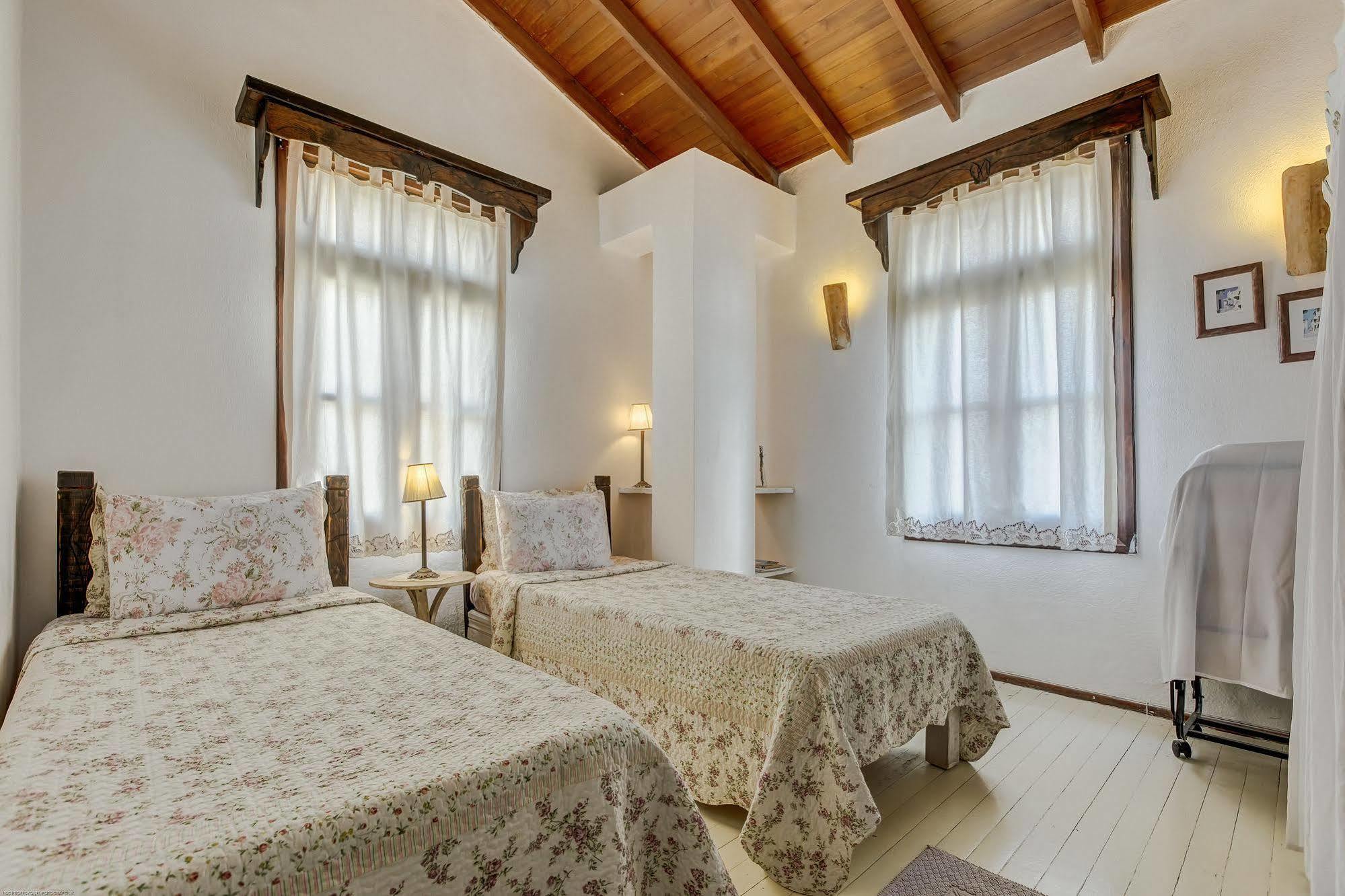 Retro Butik Otel (Adults Only) Cesme Exterior photo